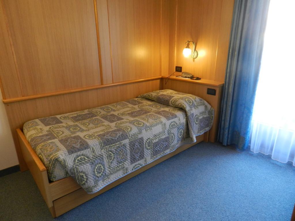 Hotel Stella Alpina Moena Pokoj fotografie